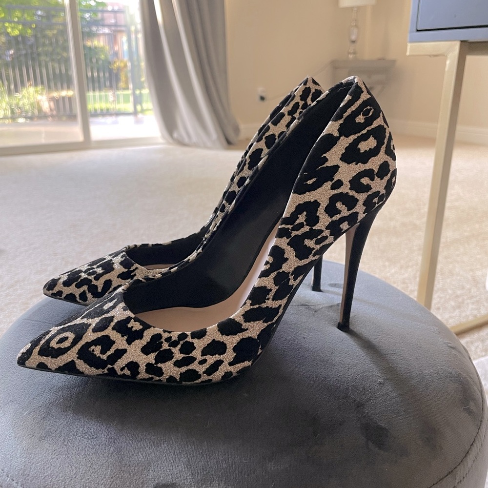Leopard print gold stiletto ALDO